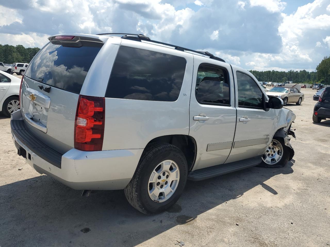 2013 CHEVROLET Tahoe