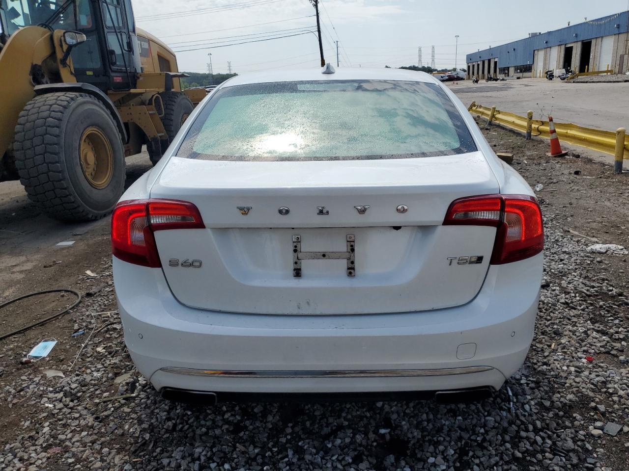 2018 VOLVO S60
