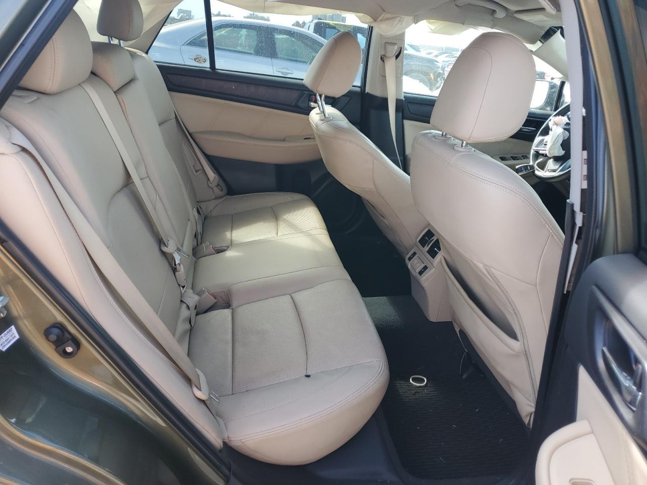 2019 SUBARU Outback