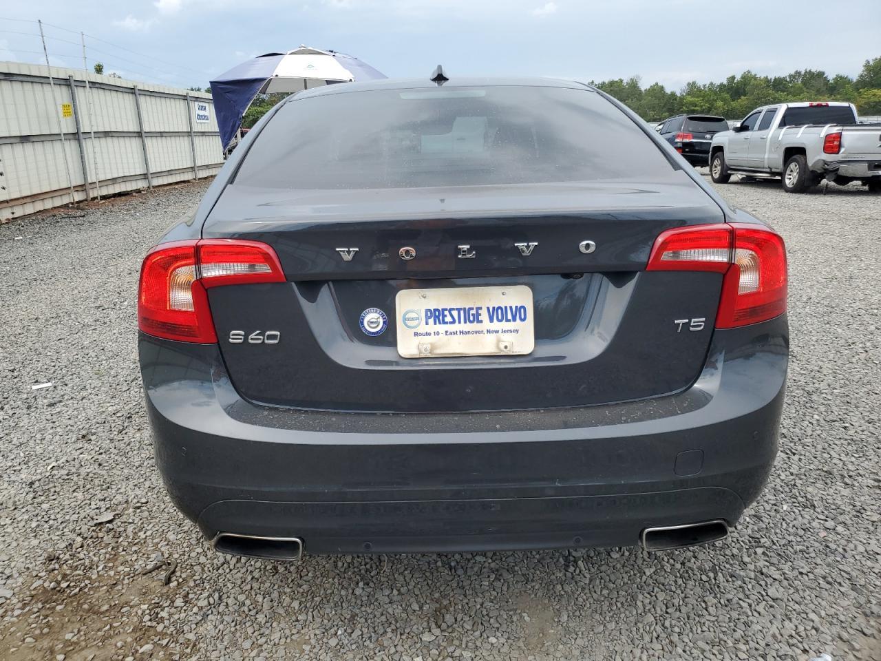 2016 VOLVO S60