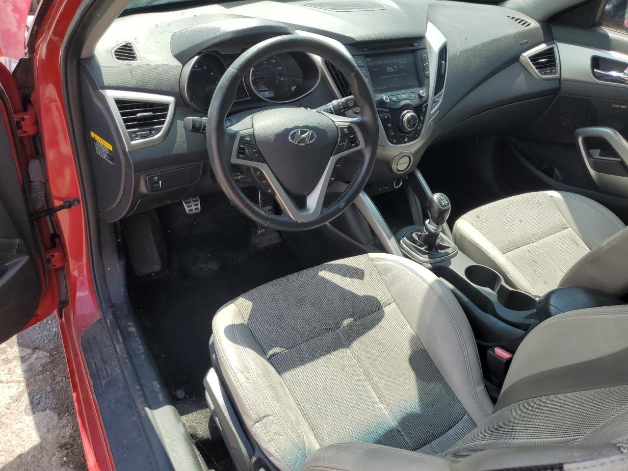2013 HYUNDAI VELOSTER