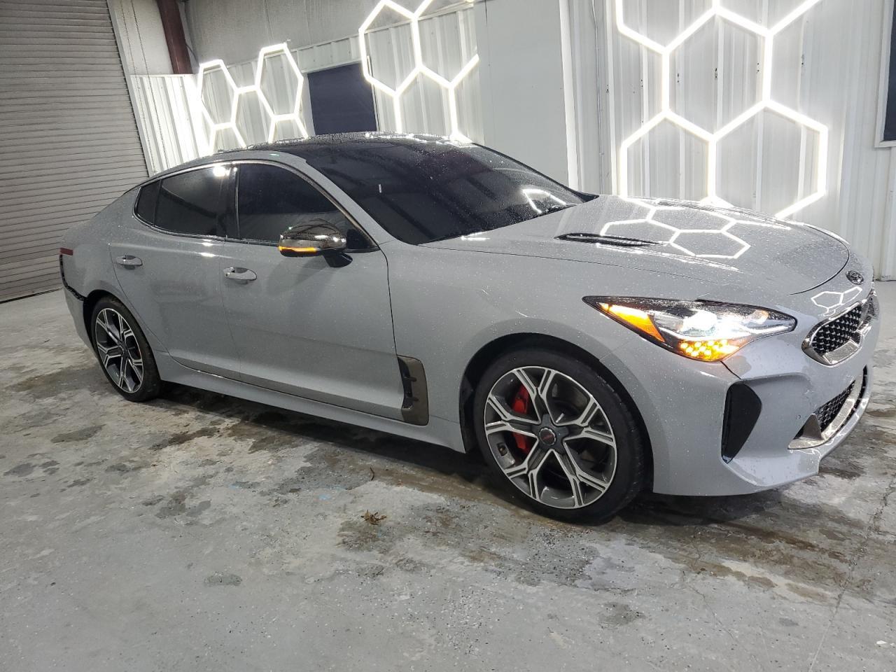 2019 KIA Stinger