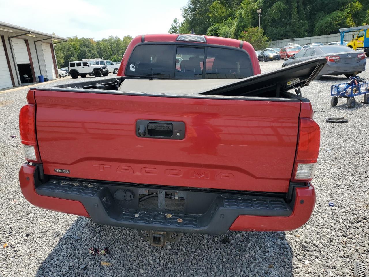 2016 TOYOTA TACOMA