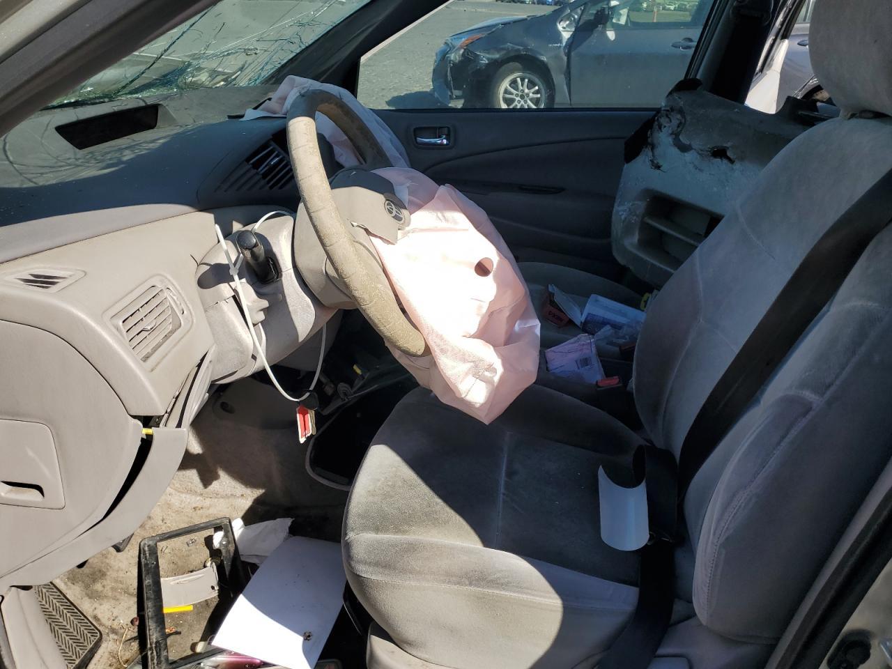 2003 TOYOTA PRIUS