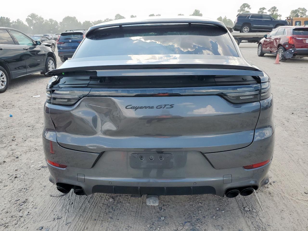 2023 PORSCHE CAYENNE