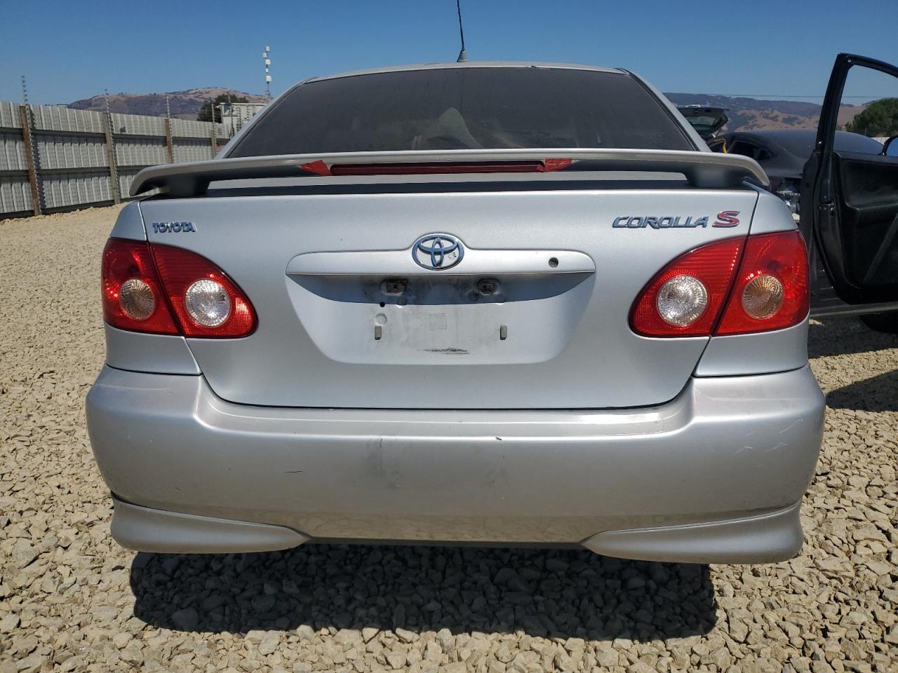 2005 TOYOTA COROLLA