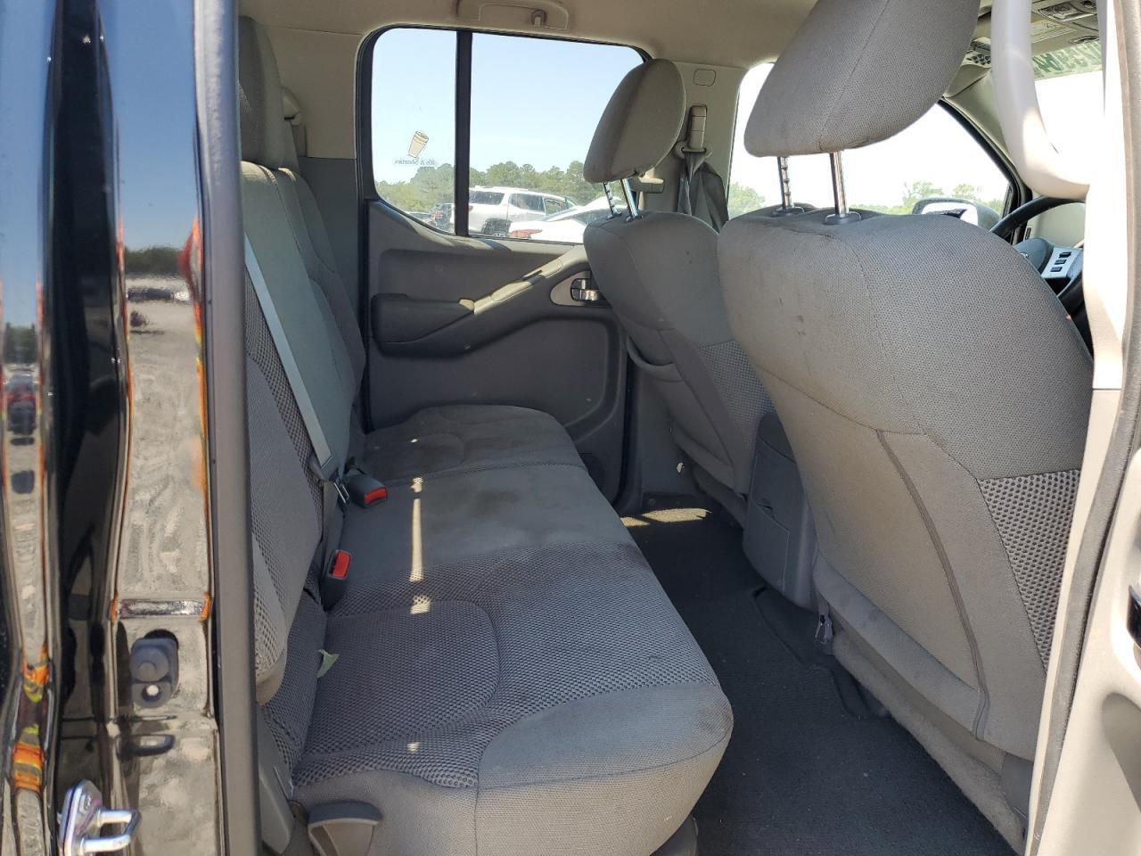 2021 NISSAN Frontier