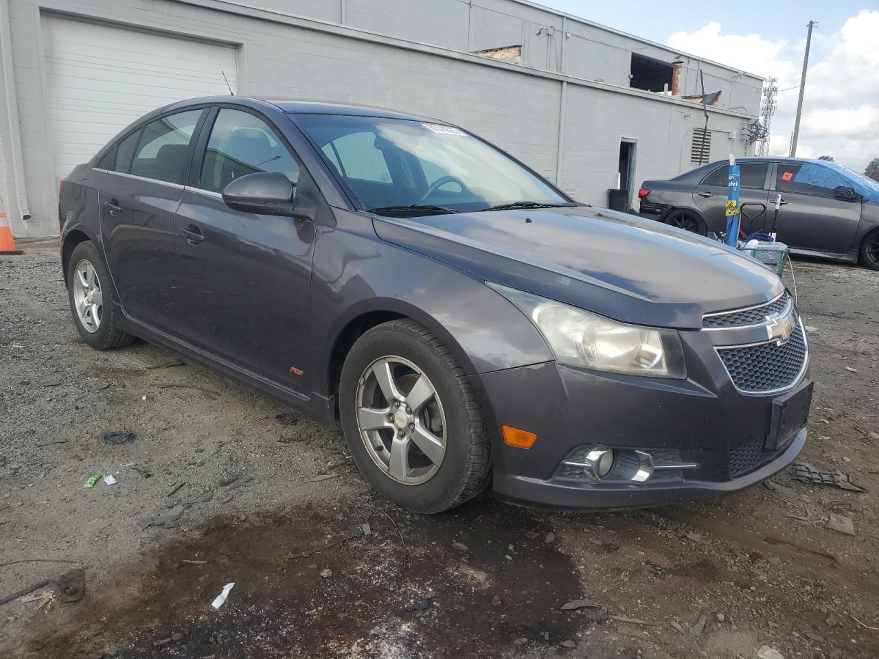 2011 CHEVROLET CRUZE