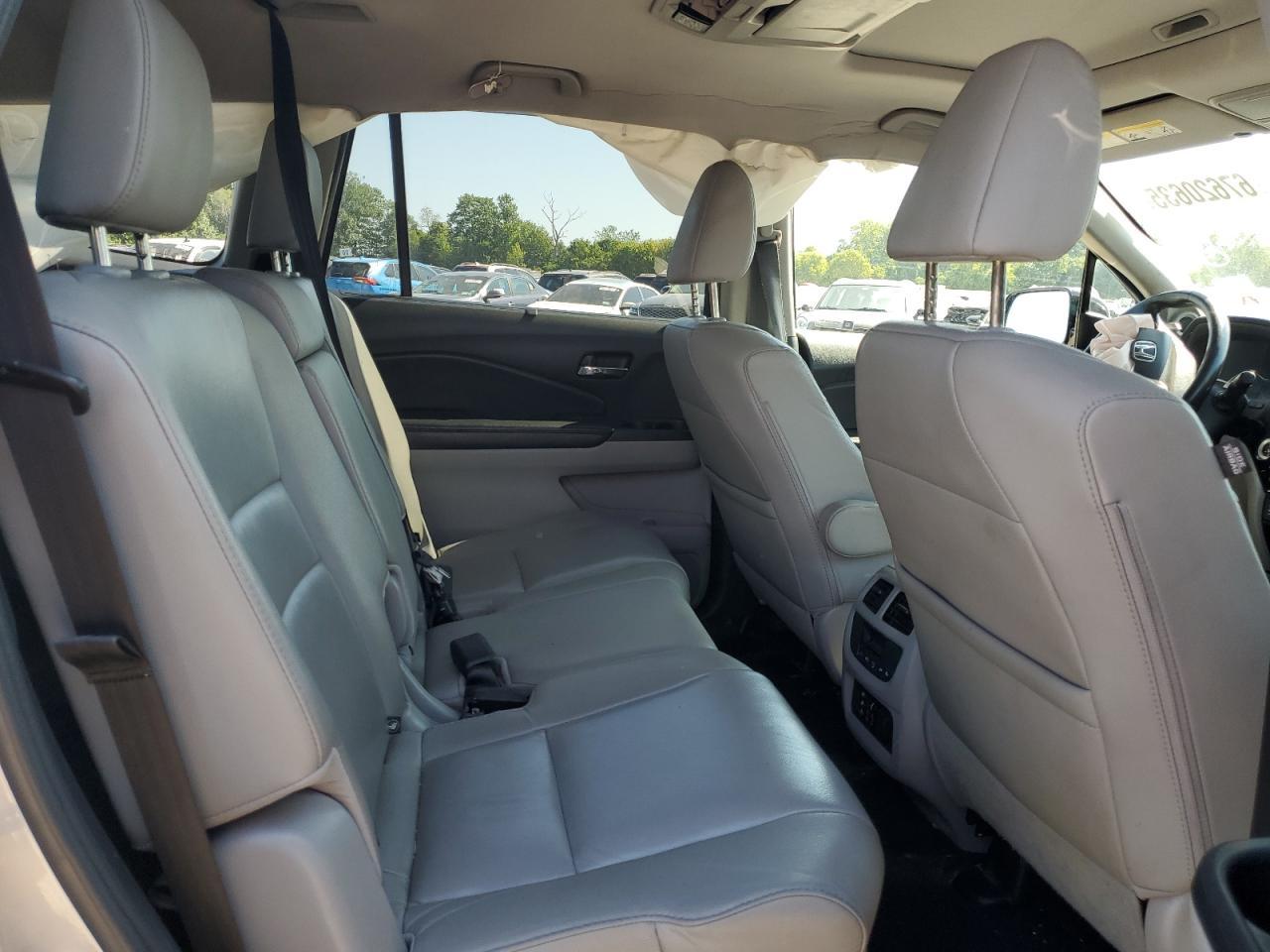 2017 HONDA PILOT