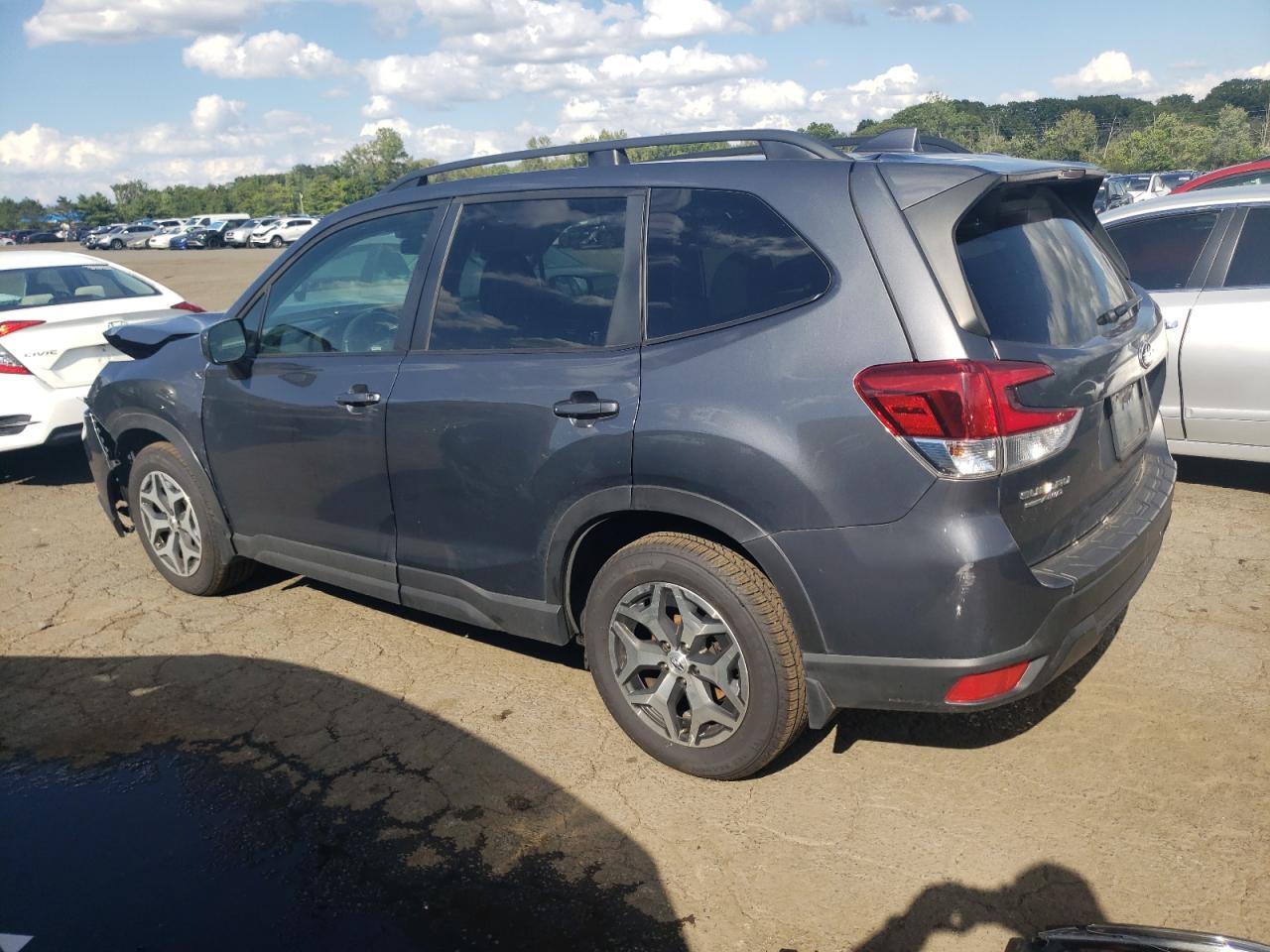 2021 SUBARU FORESTER