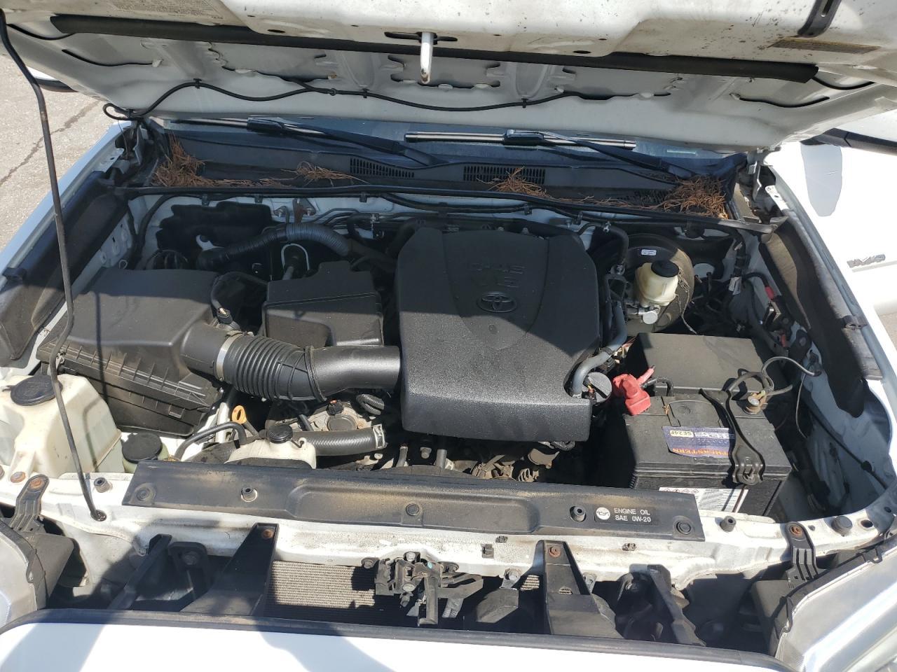 2017 TOYOTA TACOMA