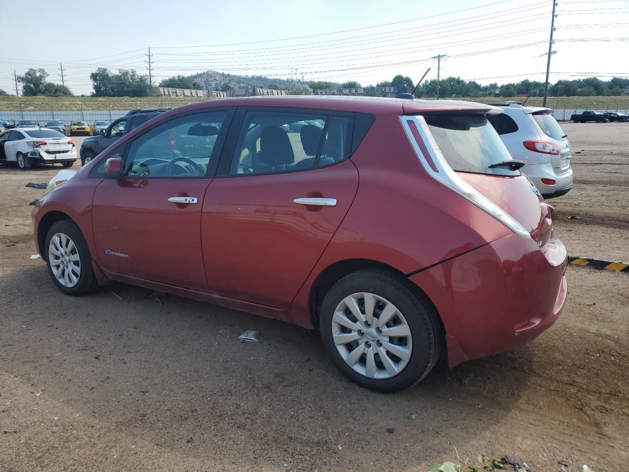 2015 NISSAN LEAF