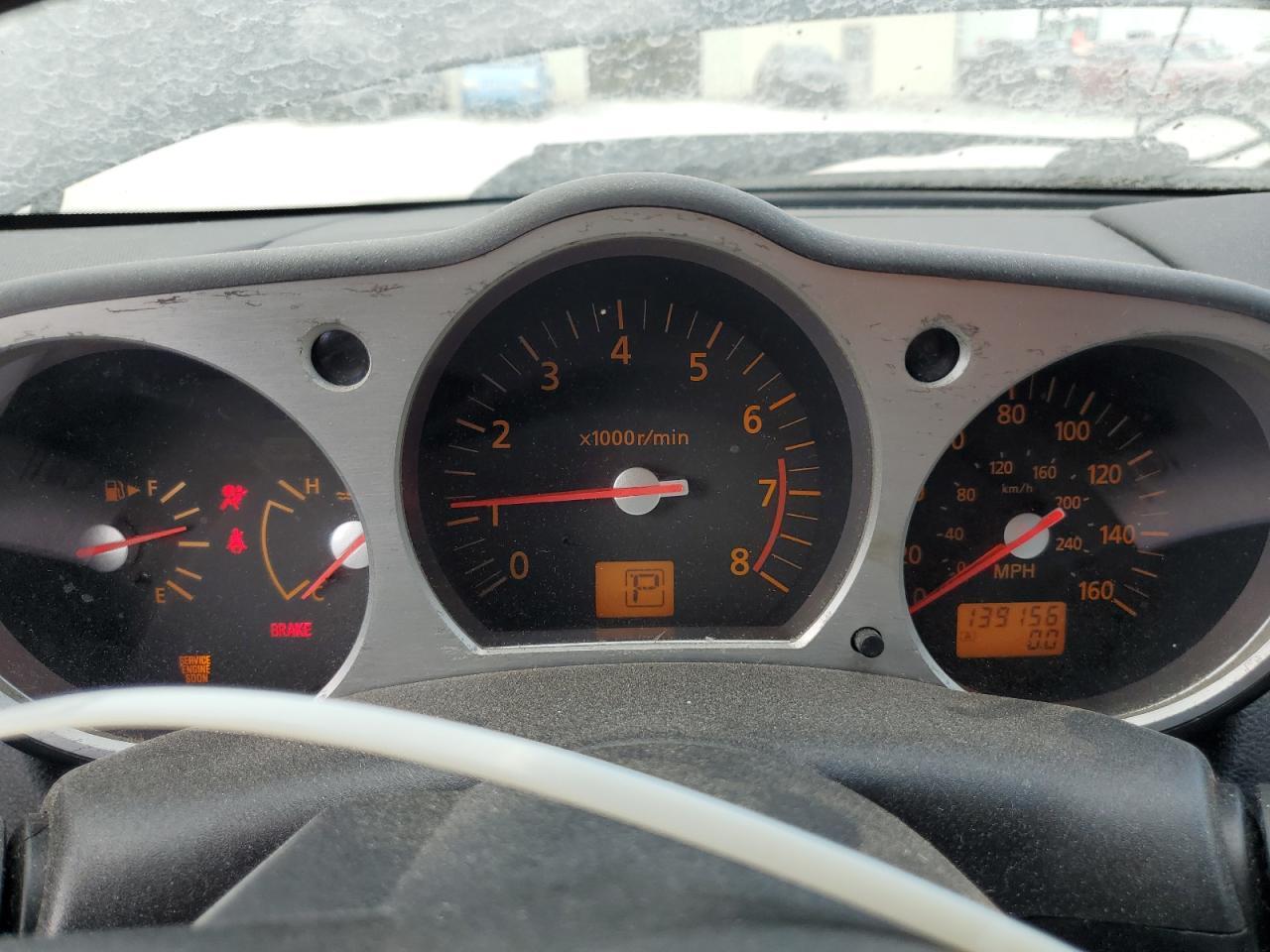 2003 NISSAN Z