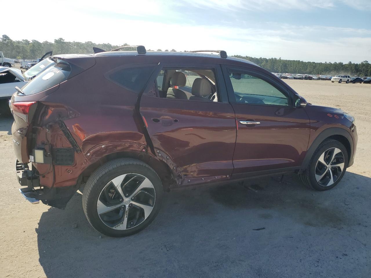 2016 HYUNDAI TUCSON