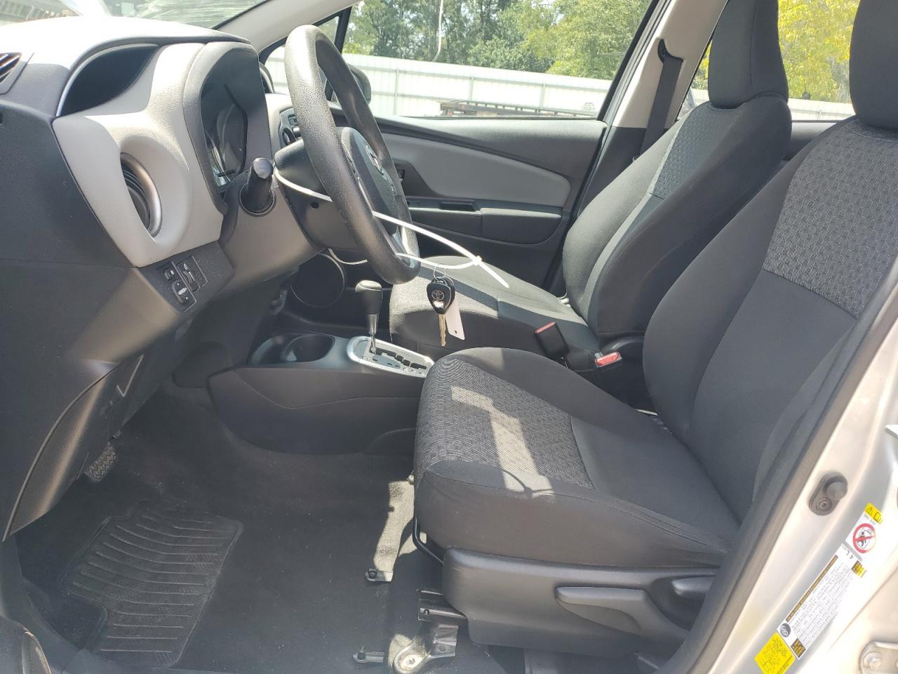 2017 TOYOTA YARIS
