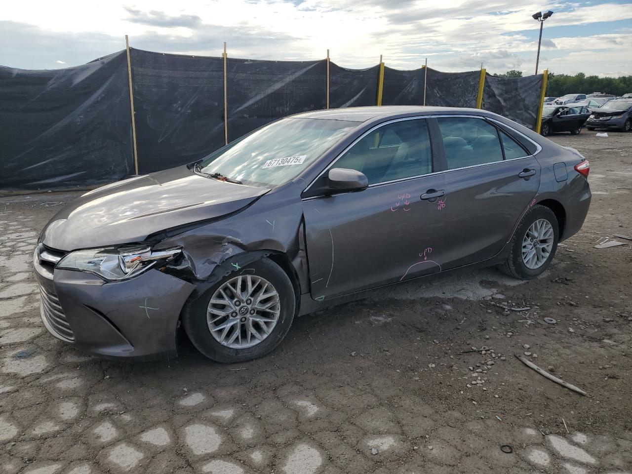 2016 TOYOTA CAMRY