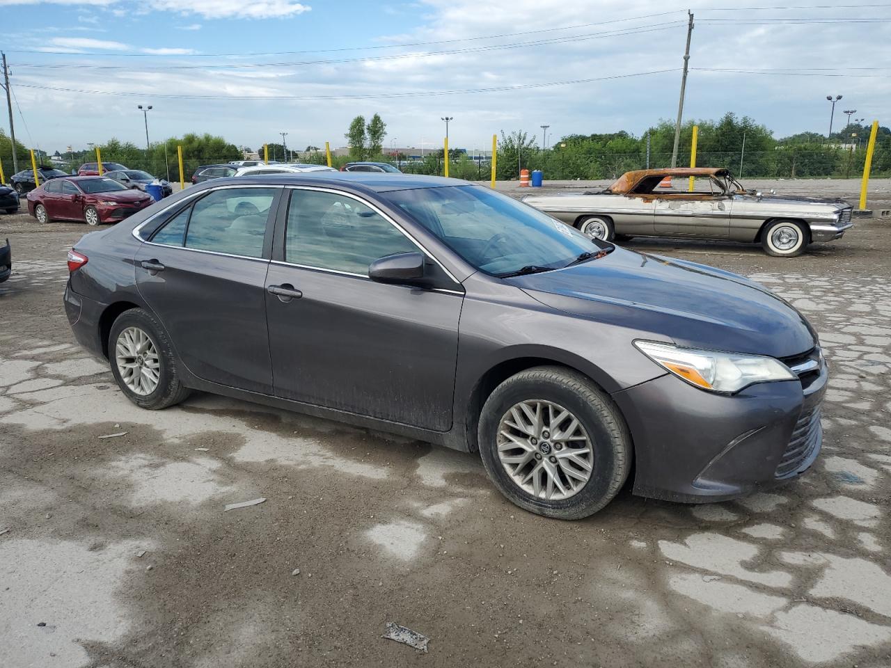 2016 TOYOTA CAMRY