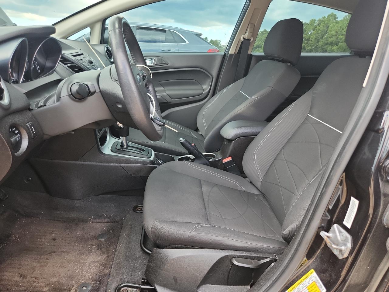 2014 FORD Fiesta