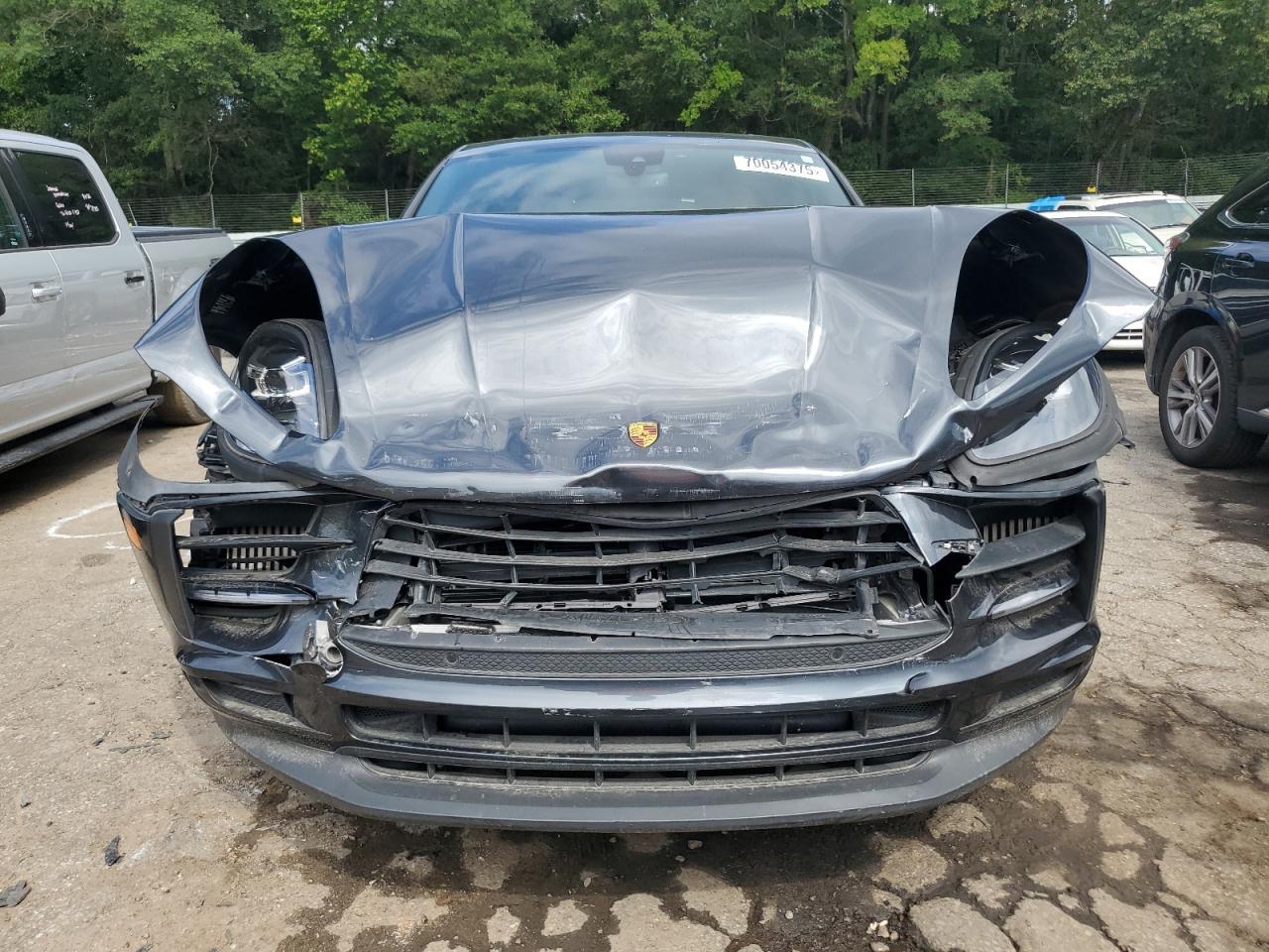 2019 PORSCHE Macan