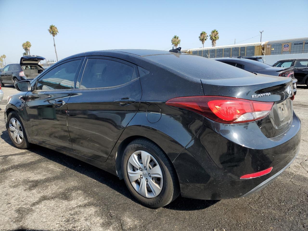 2016 HYUNDAI ELANTRA