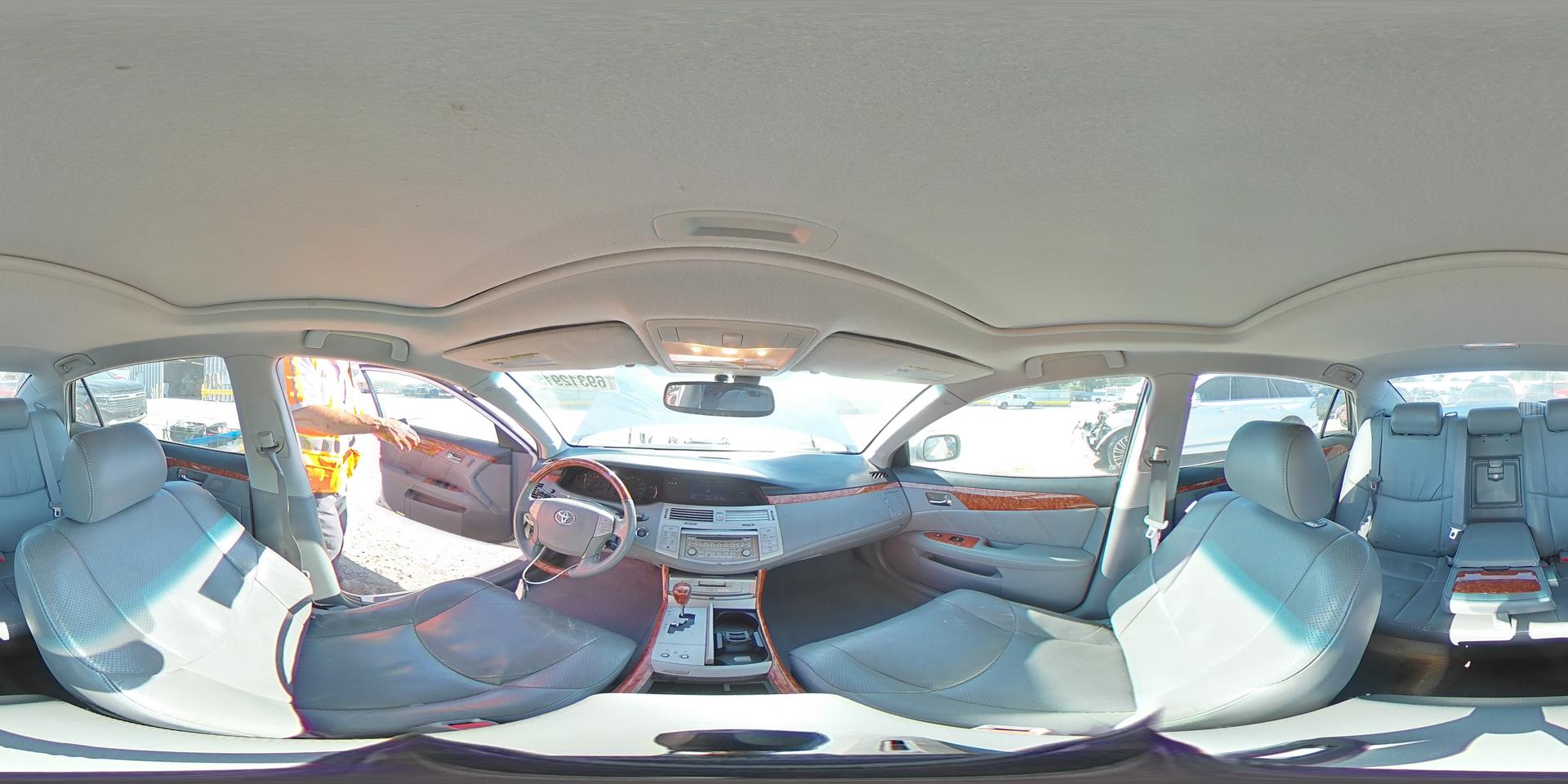 2006 TOYOTA Avalon