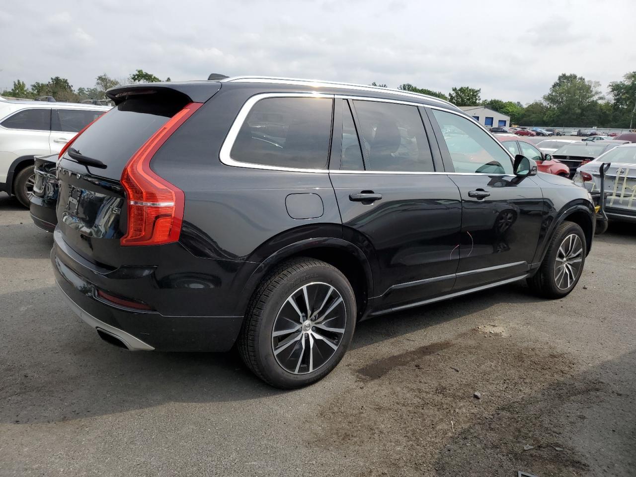 2020 VOLVO XC90
