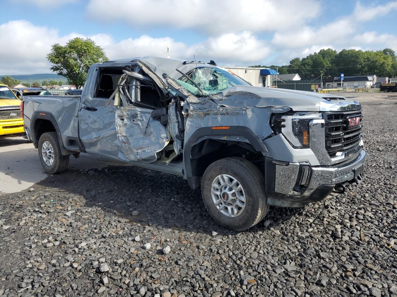 2024 GMC Sierra