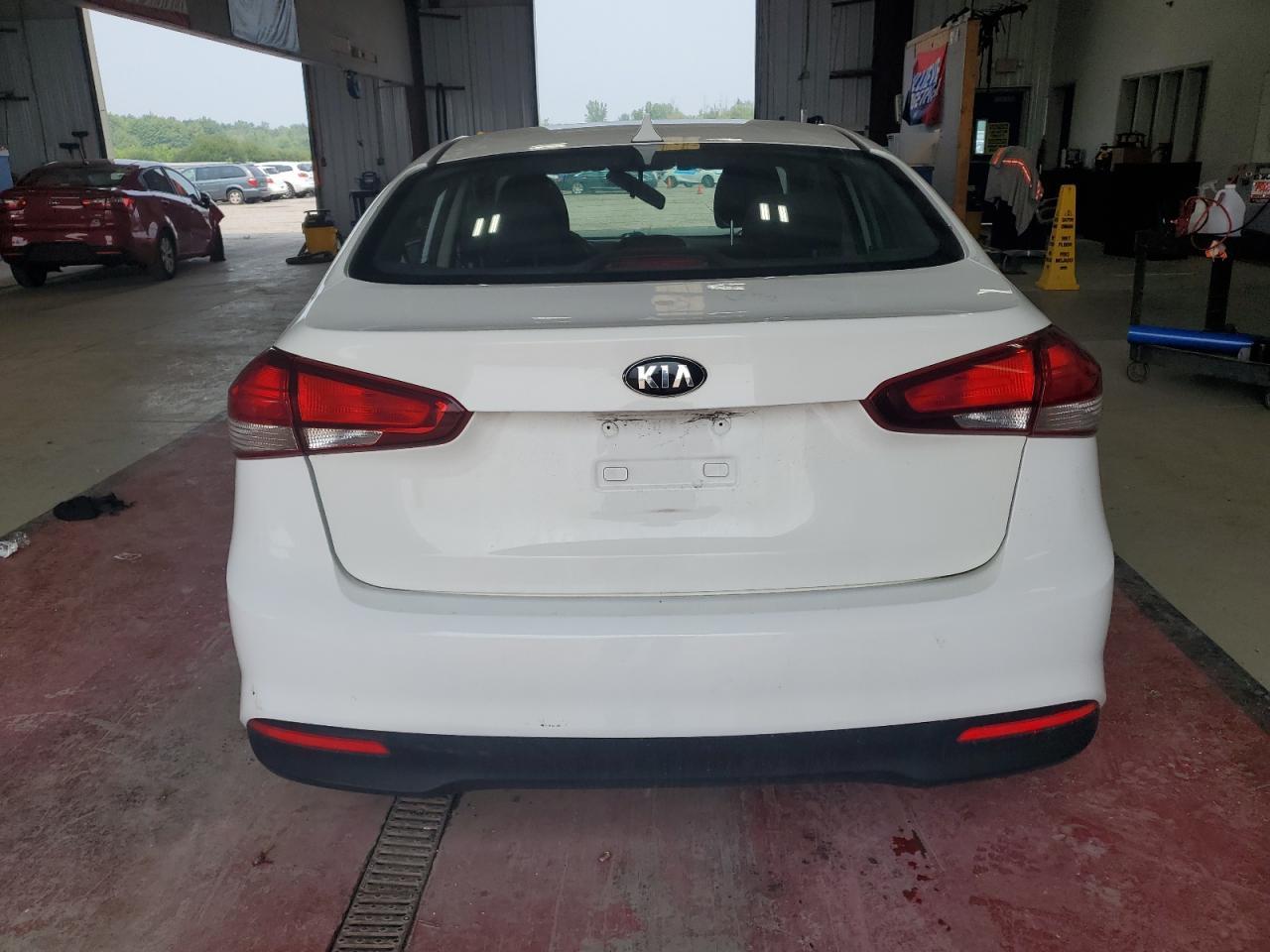 2017 KIA FORTE
