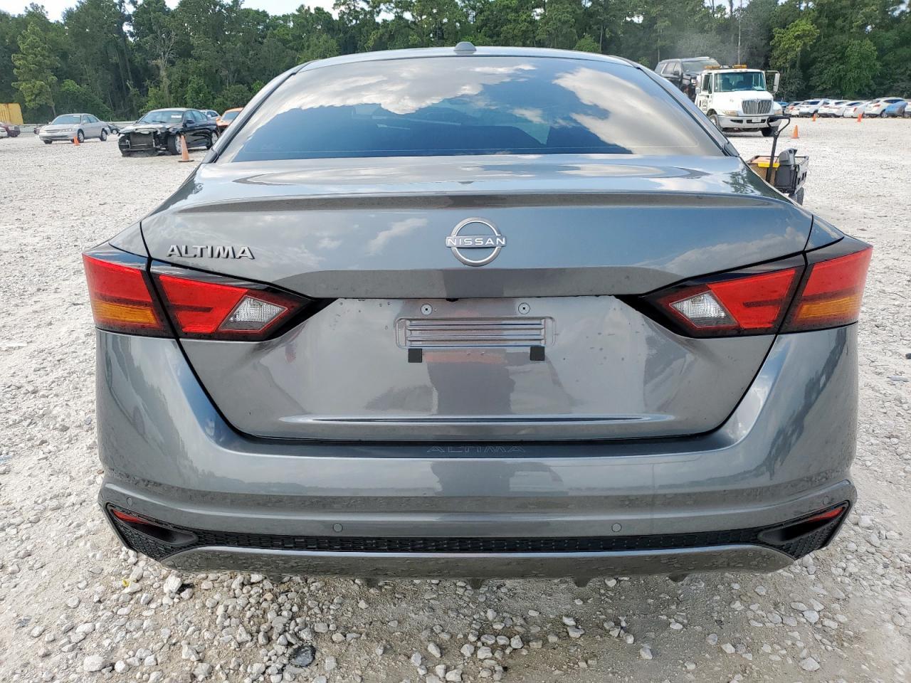 2025 NISSAN ALTIMA