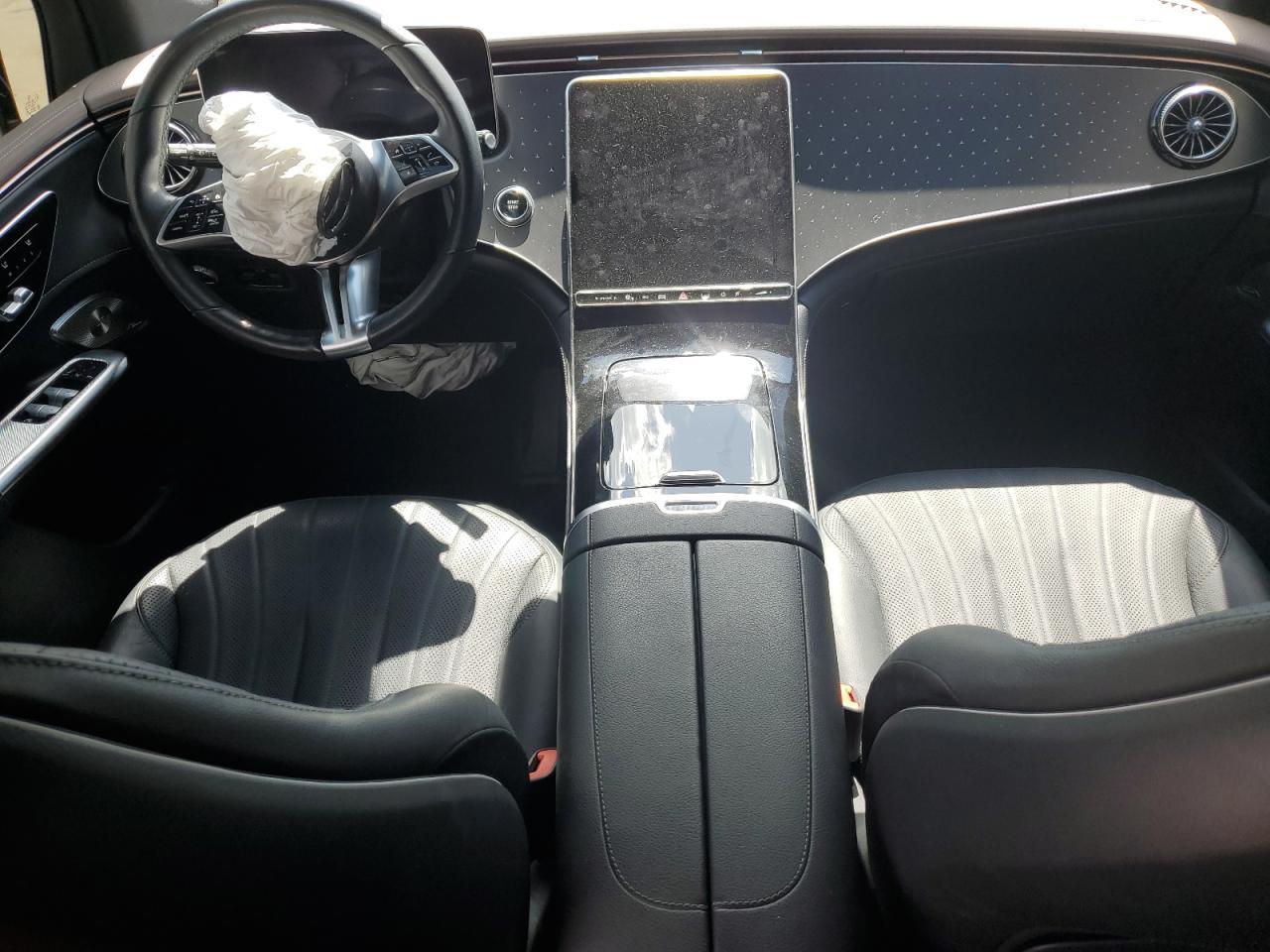 2023 MERCEDES-BENZ EQE