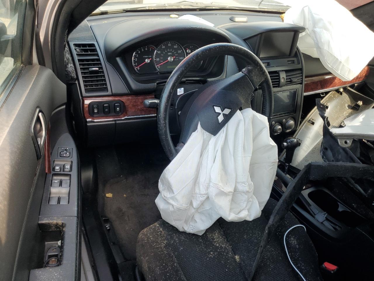 2011 MITSUBISHI Galant