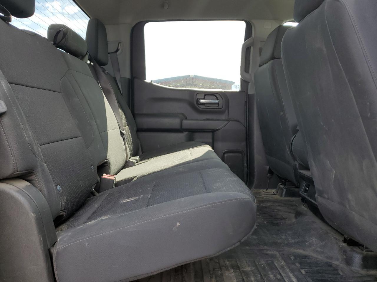 2023 CHEVROLET Silverado