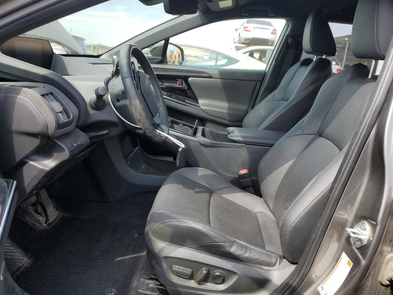 2023 SUBARU Solterra