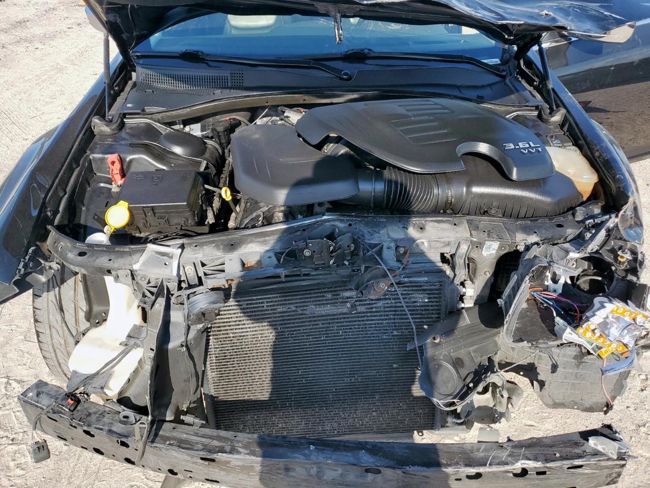 2019 CHRYSLER 300