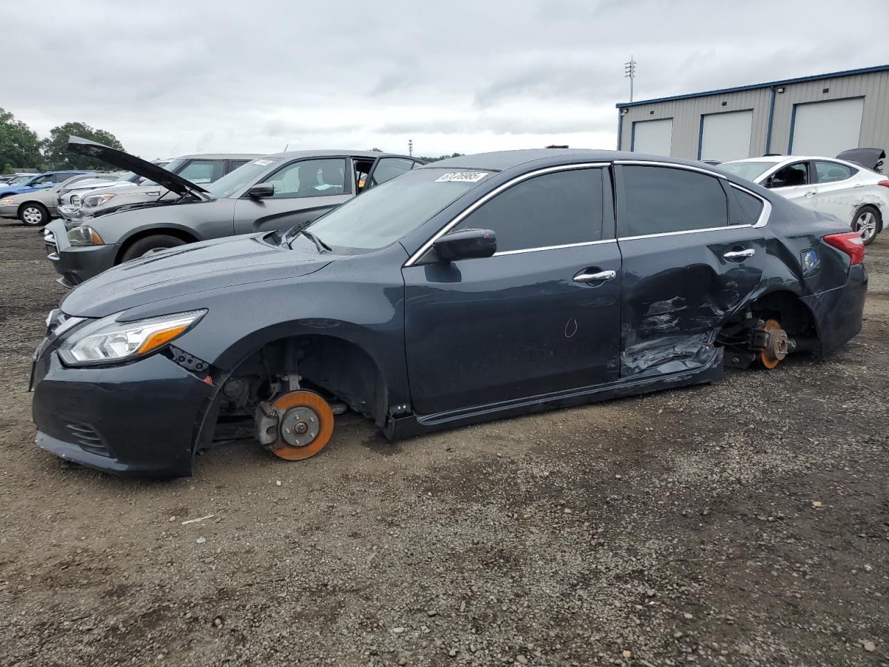 2017 NISSAN ALTIMA