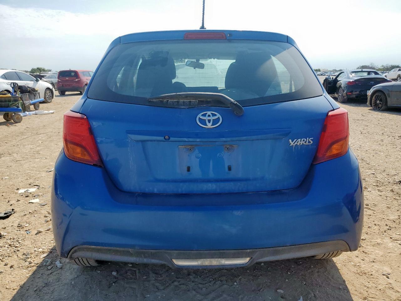 2015 TOYOTA YARIS