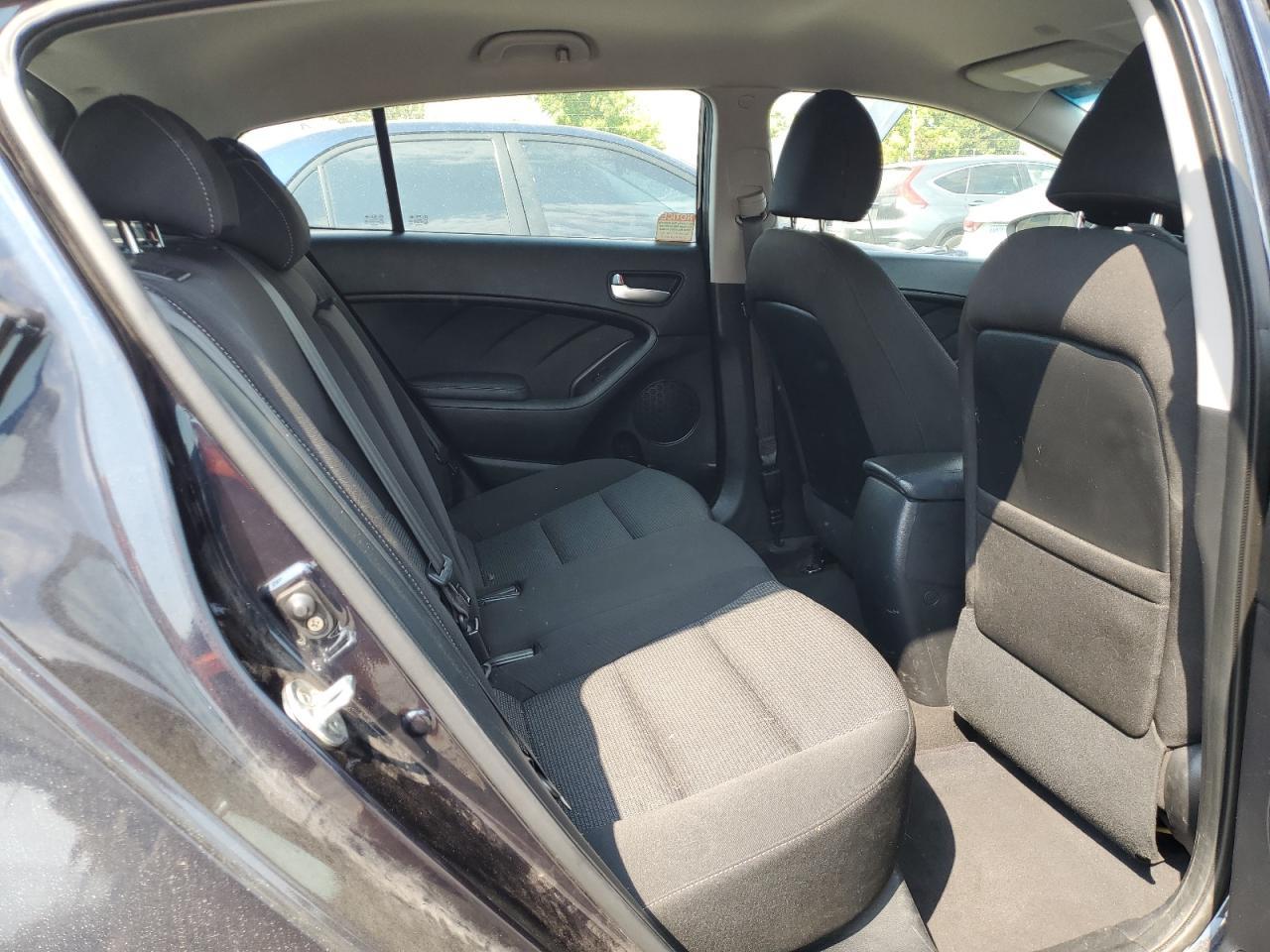 2017 KIA FORTE