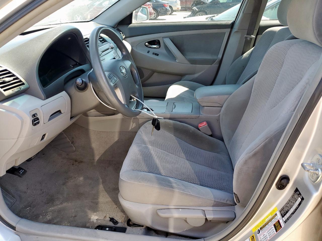 2010 TOYOTA CAMRY