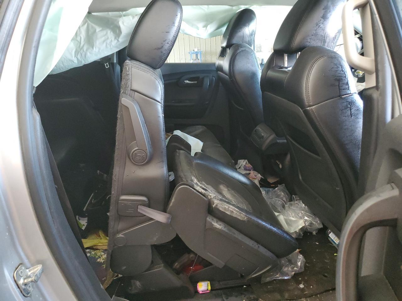 2011 CHEVROLET TRAVERSE