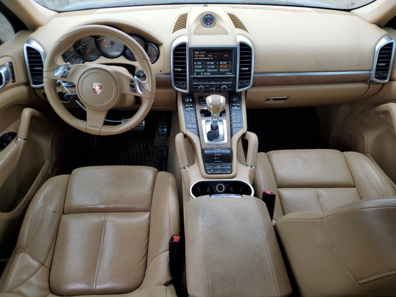 2012 PORSCHE CAYENNE