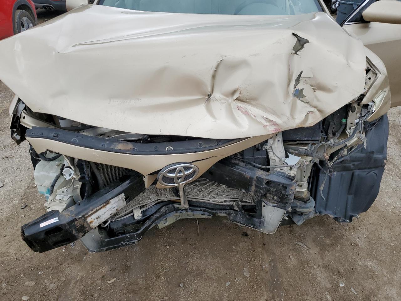 2011 TOYOTA CAMRY