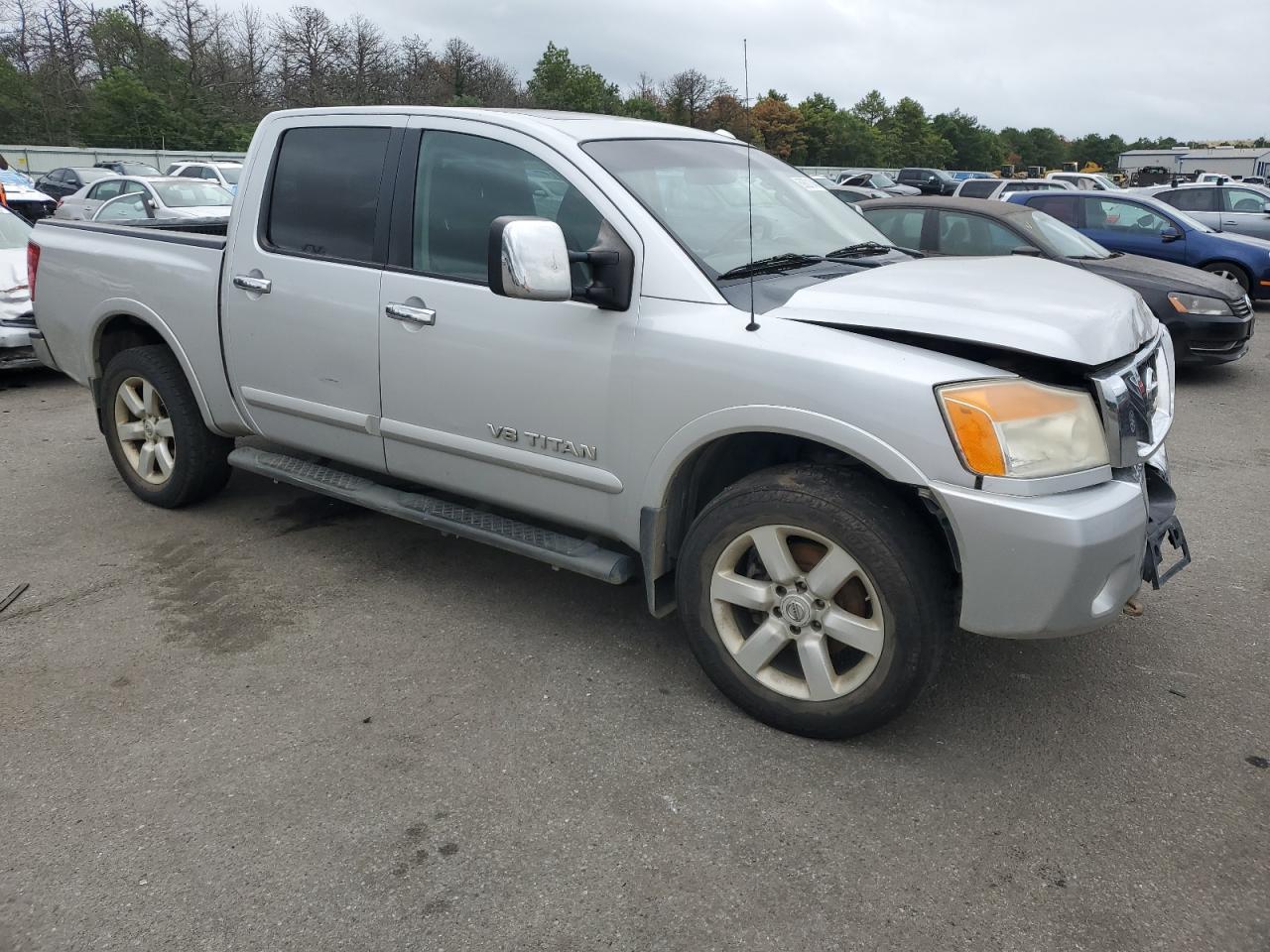 2012 NISSAN Titan