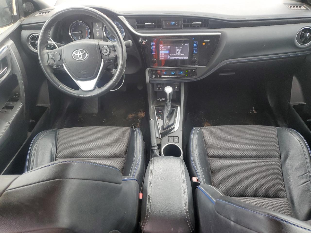 2017 TOYOTA COROLLA