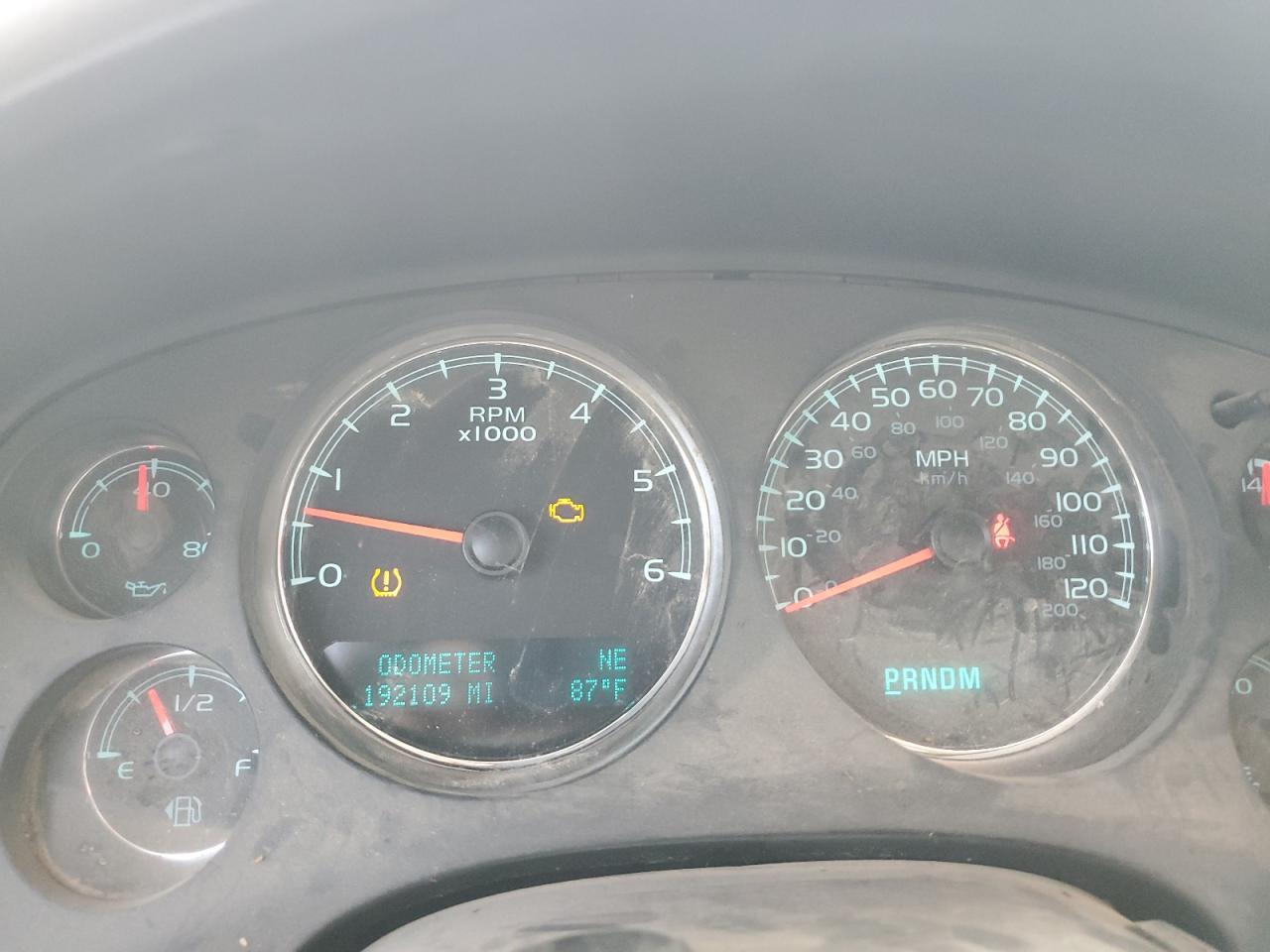 2011 CHEVROLET Tahoe