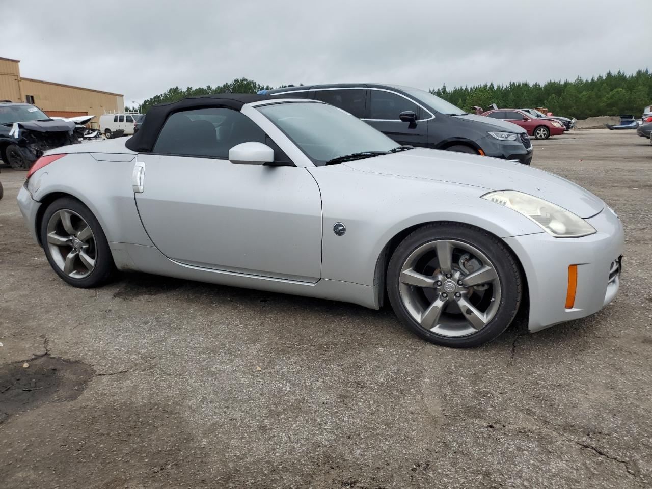 2006 NISSAN Z