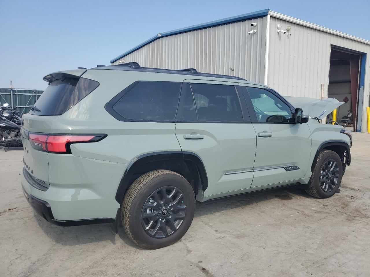 2025 TOYOTA Sequoia