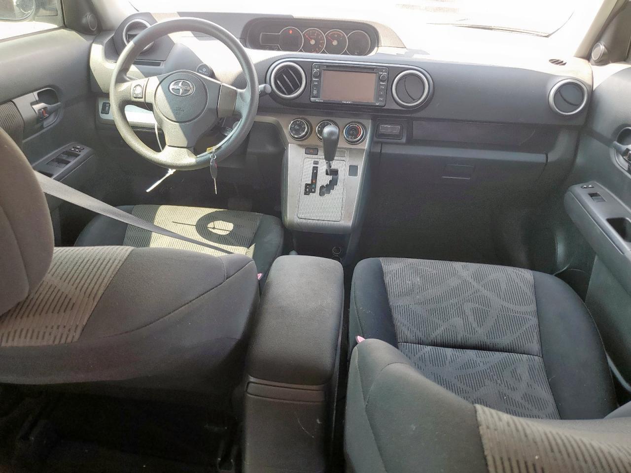 2015 TOYOTA SCION