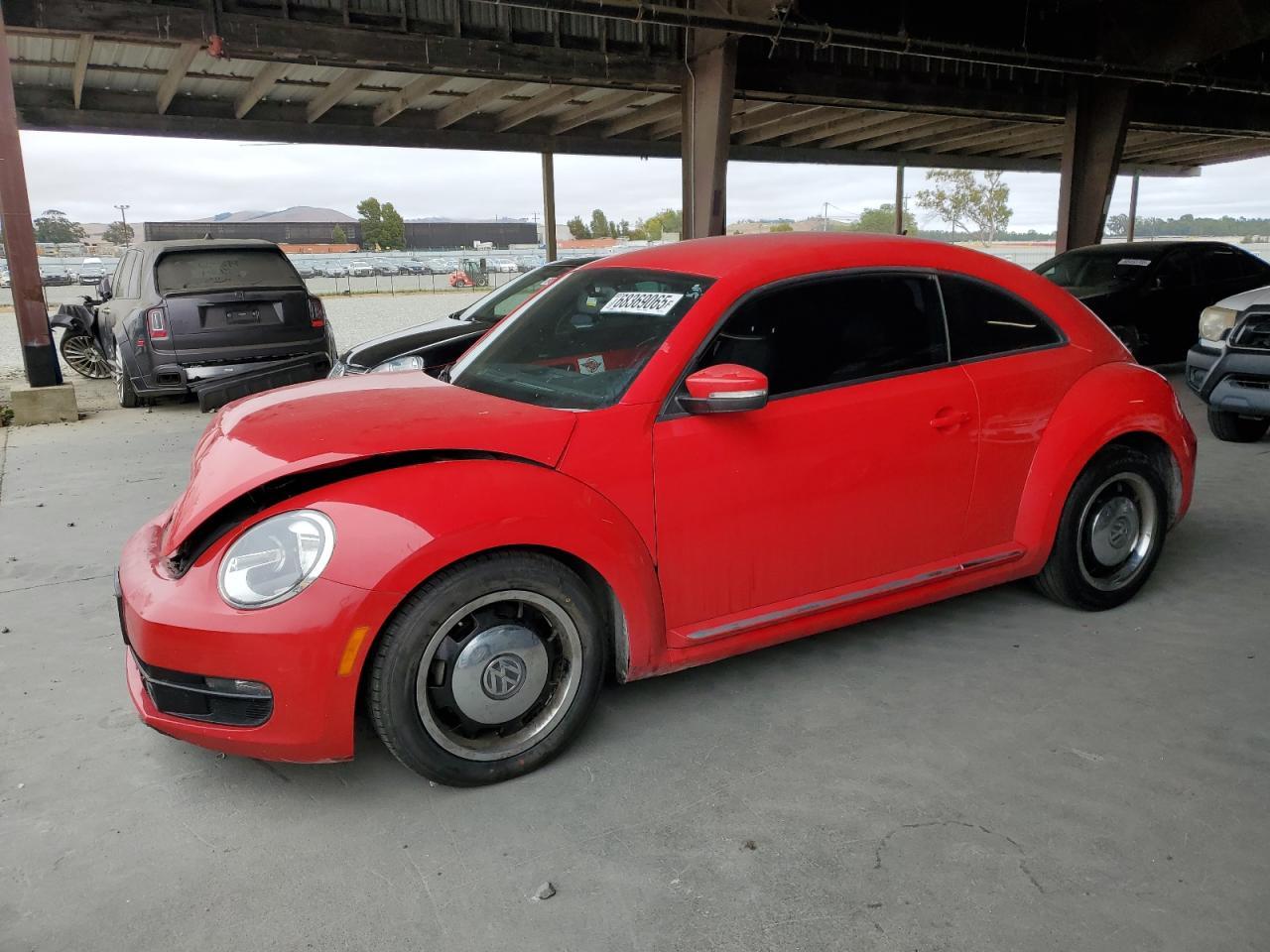 2012 VOLKSWAGEN Beetle