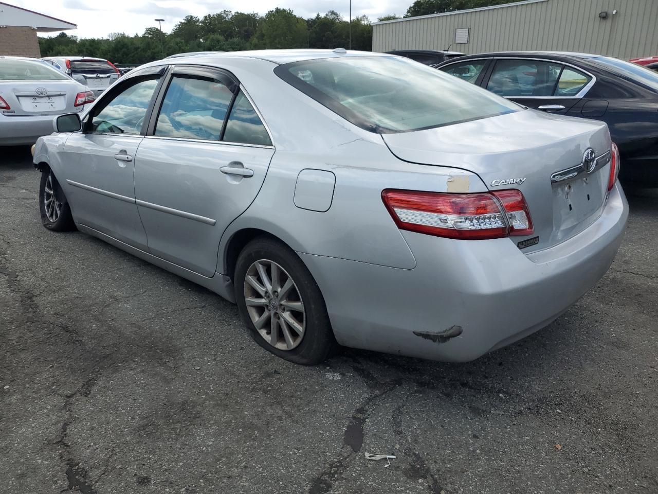 2011 TOYOTA CAMRY