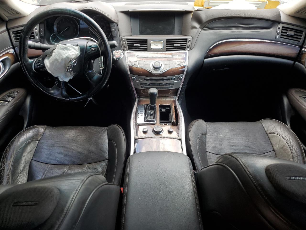 2011 INFINITI M37